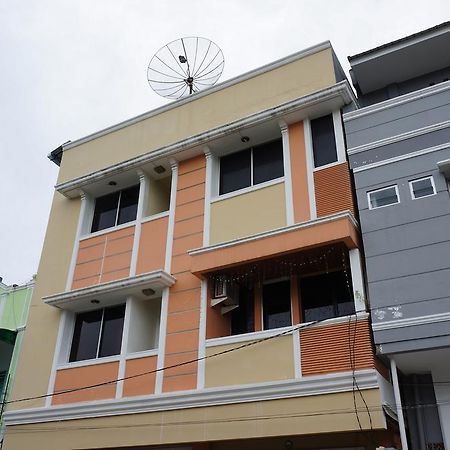 Jesnic Hotel Padang  Exterior foto